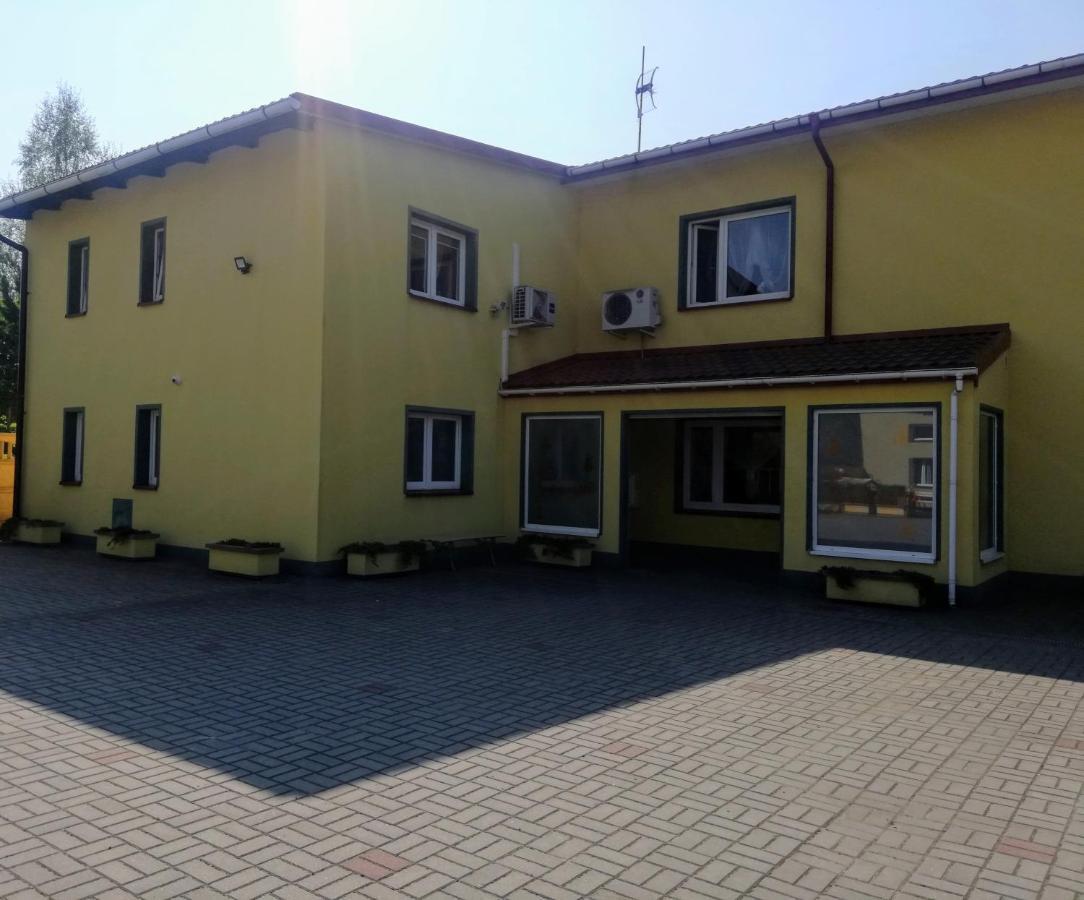 Noclegi I Restauracja Gracja Bełchatów Exterior foto