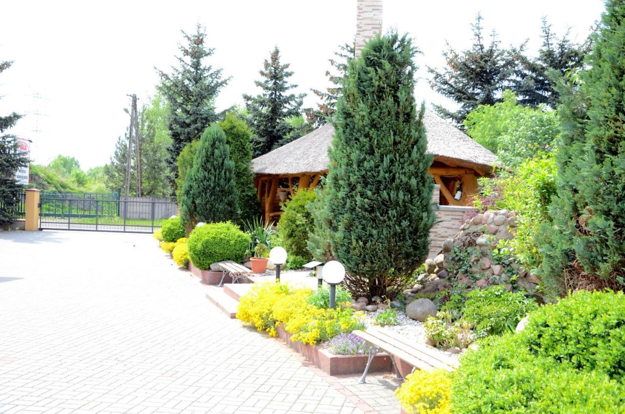 Noclegi I Restauracja Gracja Bełchatów Exterior foto